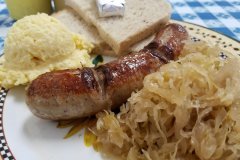 Bratwurst-plate